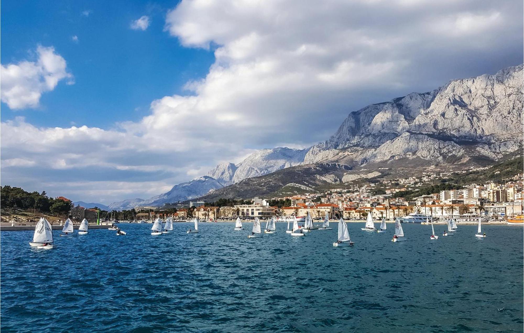 Amazing Apartment In Makarska With House Sea View Zewnętrze zdjęcie